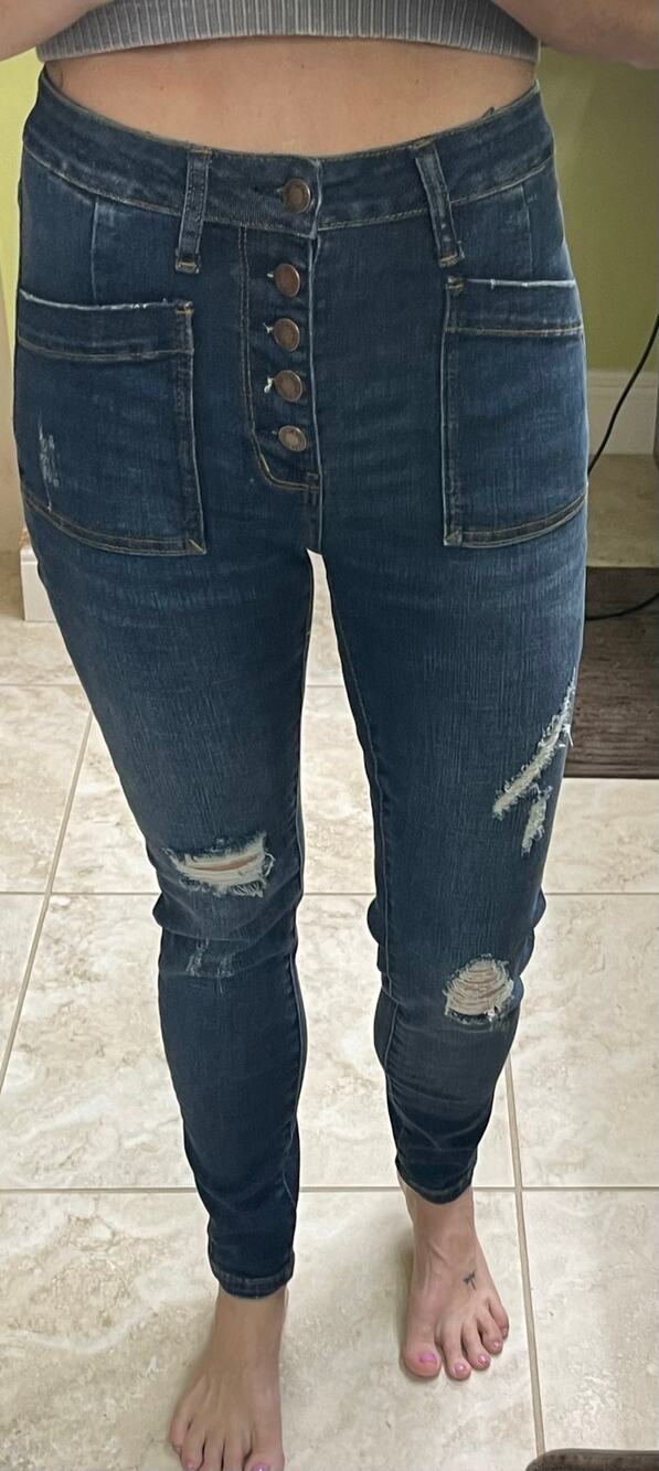 Judy Blue Button Fly Skinny Jeans distressed 1/25